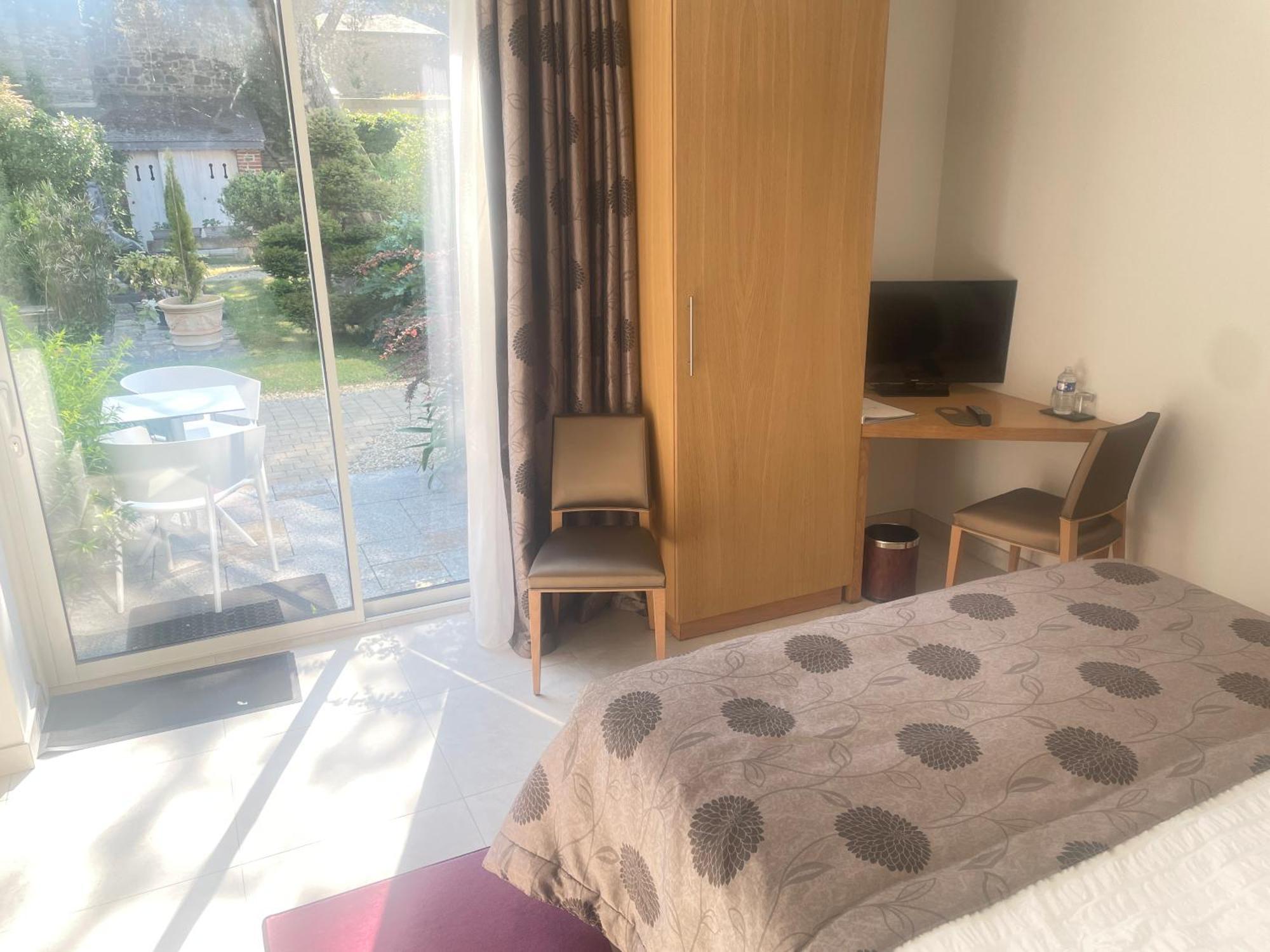 Victor Hugo Hotel 3*