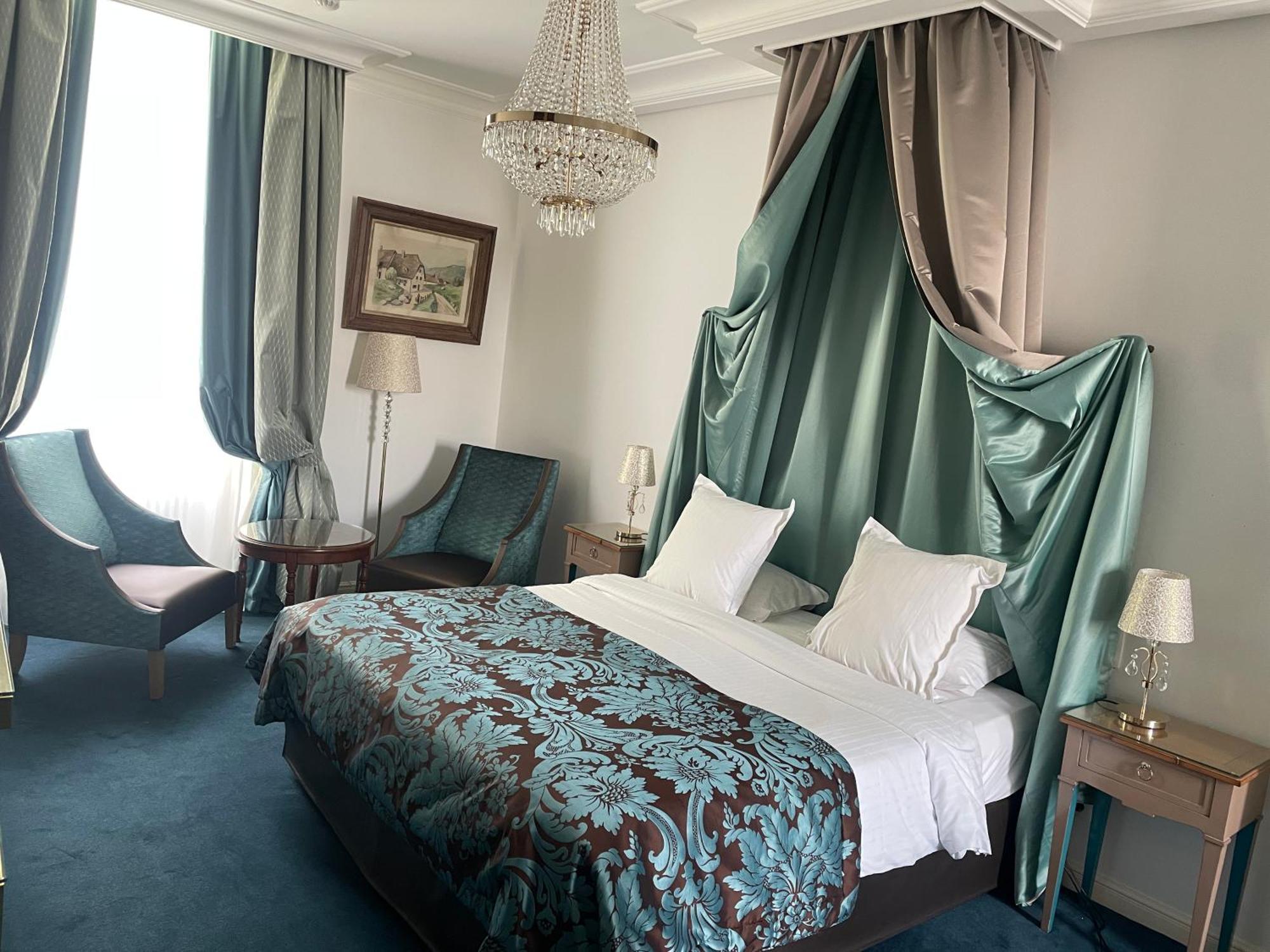 Victor Hugo Hotel 3*