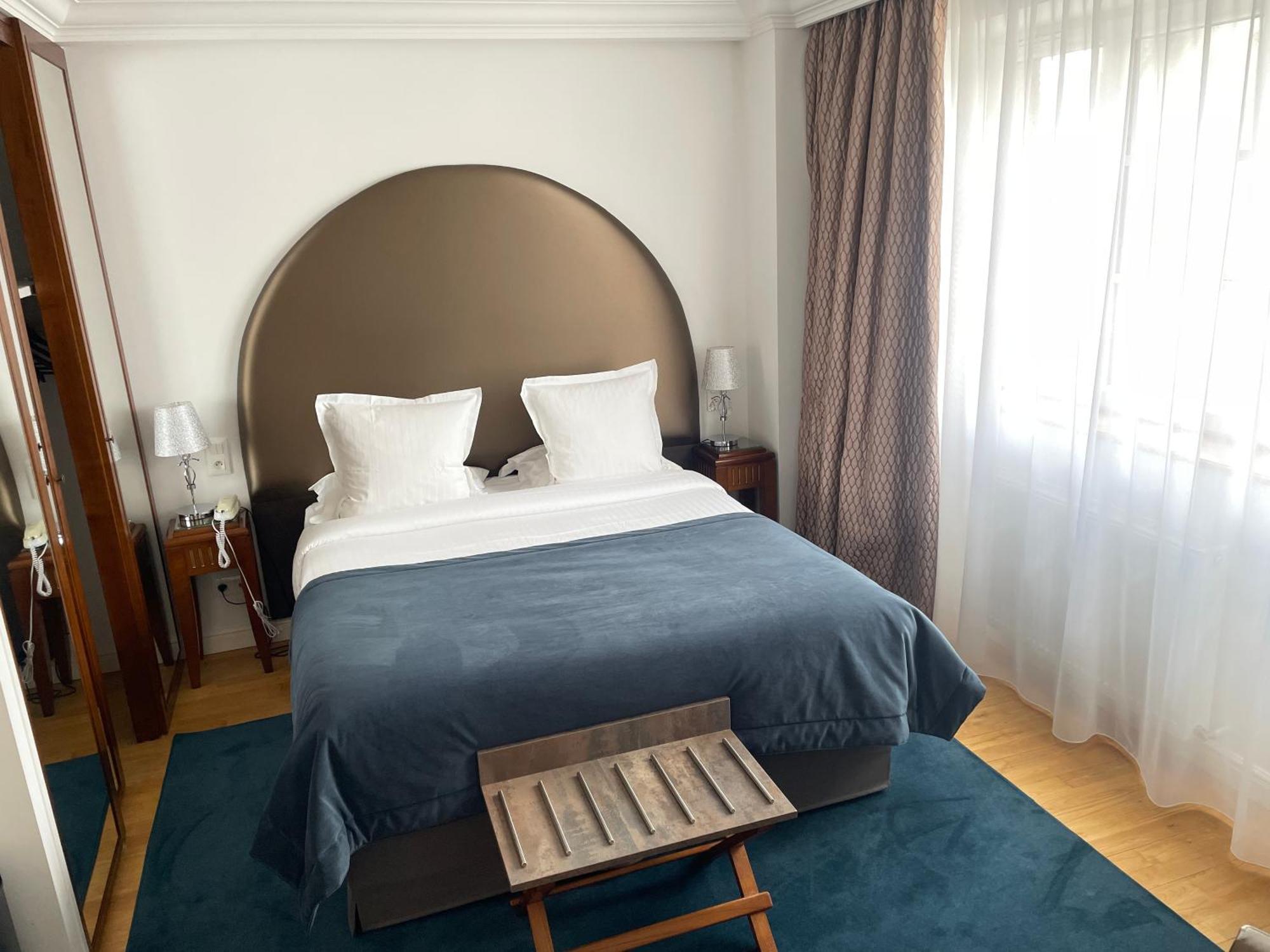 Victor Hugo Hotel 3*