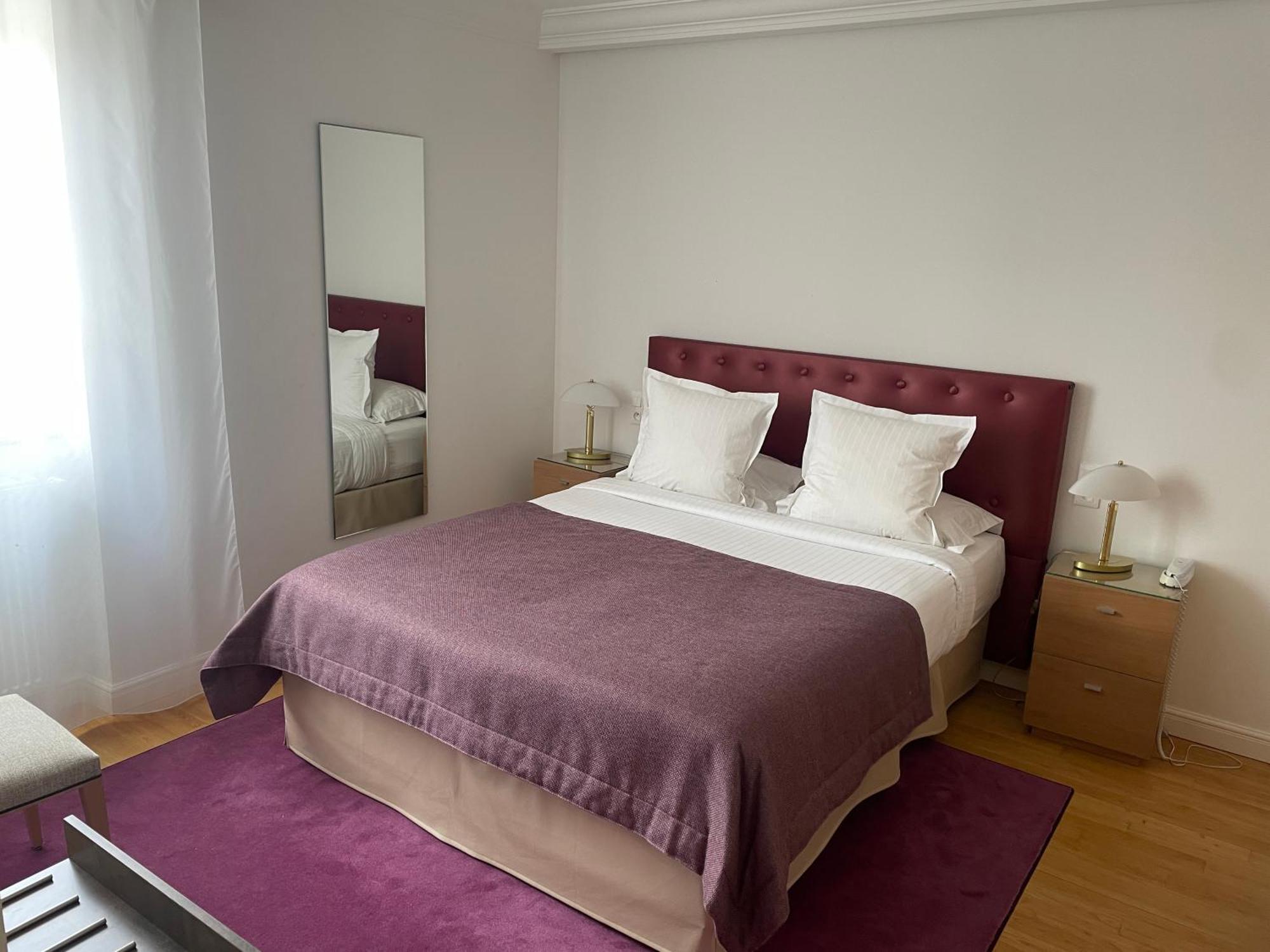 Victor Hugo Hotel Pontorson