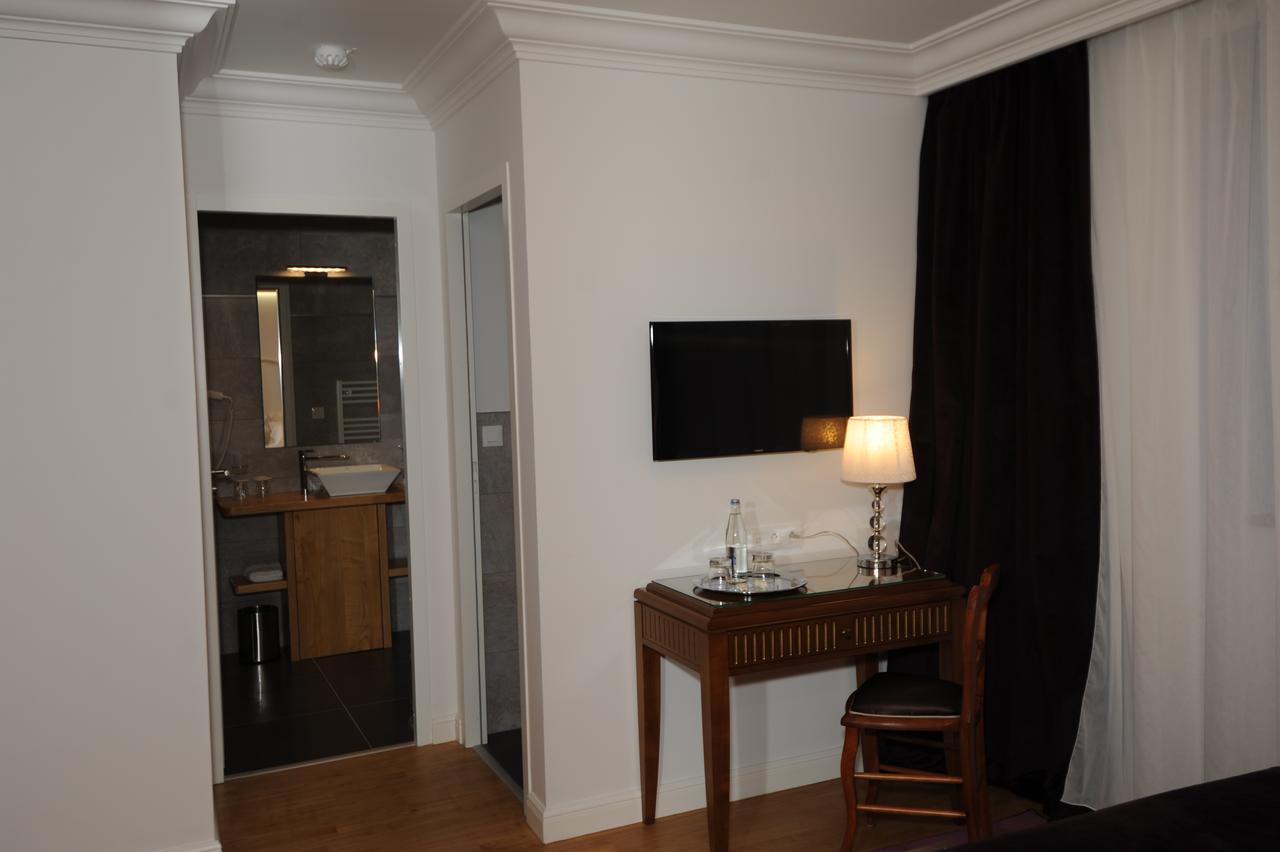 Victor Hugo Hotel Pontorson